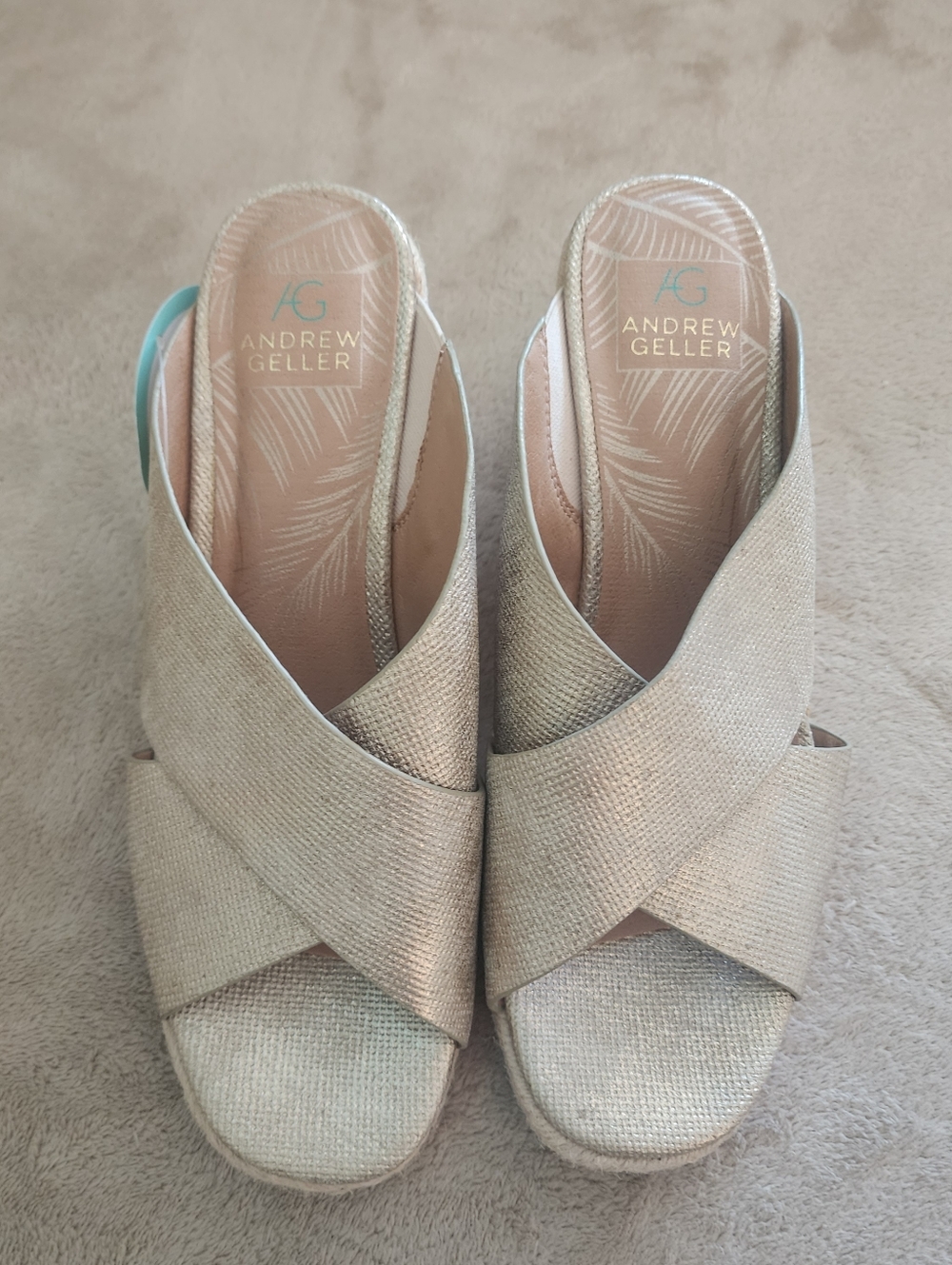 NWT.Andrew Geller Women's Metallic Gold Crisscross Slide Mules - Picture 8 of 9